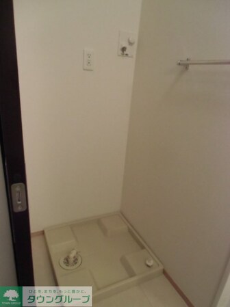 イーズフィールド Bの物件内観写真